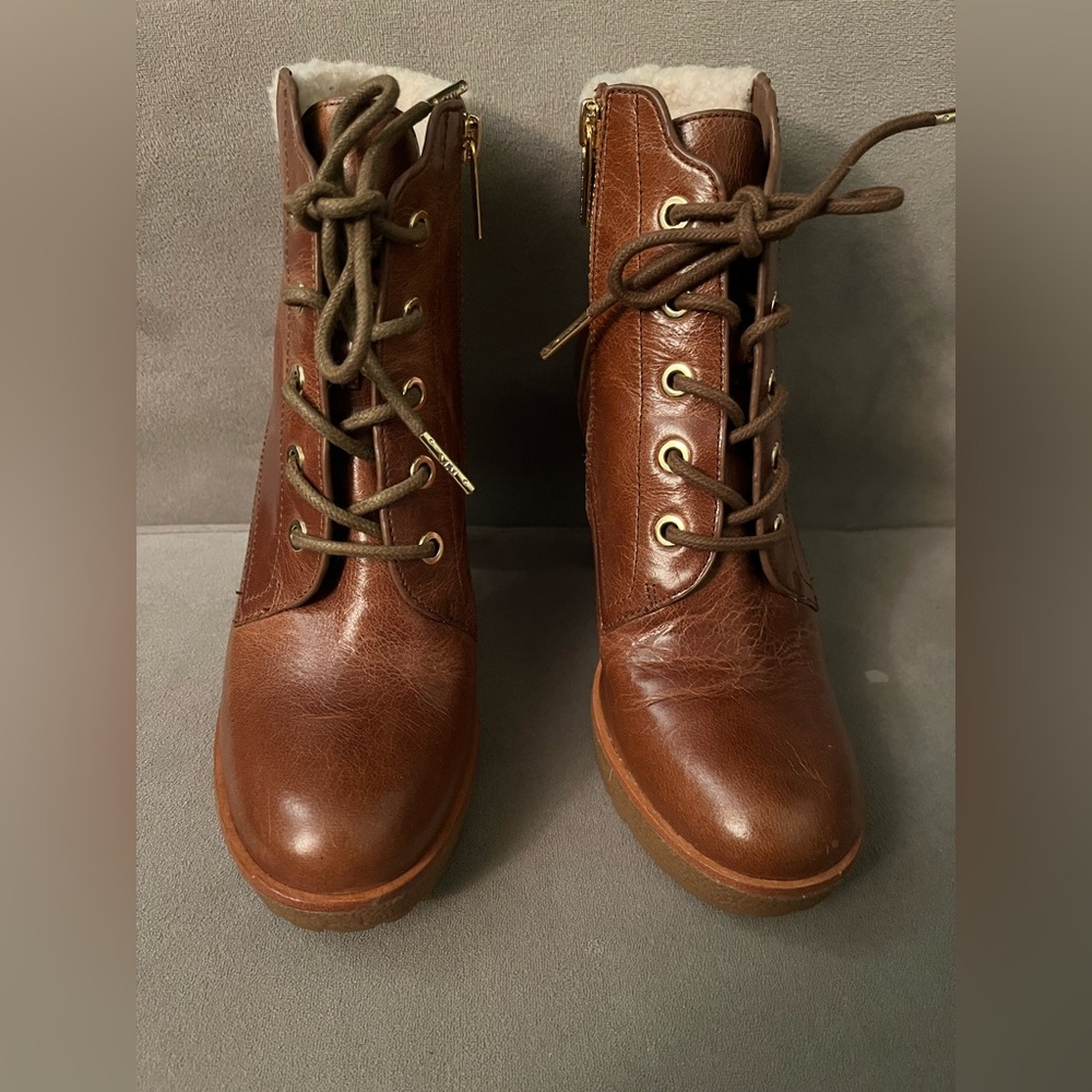 MICHAEL Michael Kors Kim Dark Caramel Leather Lace-Up Booties - Size 5 ✨